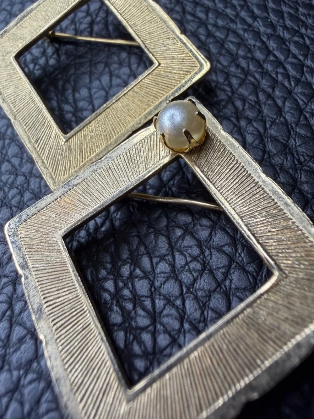 Pair of 2 Vintage MCM Gold Tone Textured Square Brooch Pins w/Faux Pearl  1.25